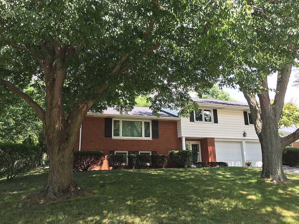 206 Parkview Drive 