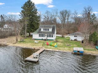 3492 S Shore Dr, Hubertus, WI 53033