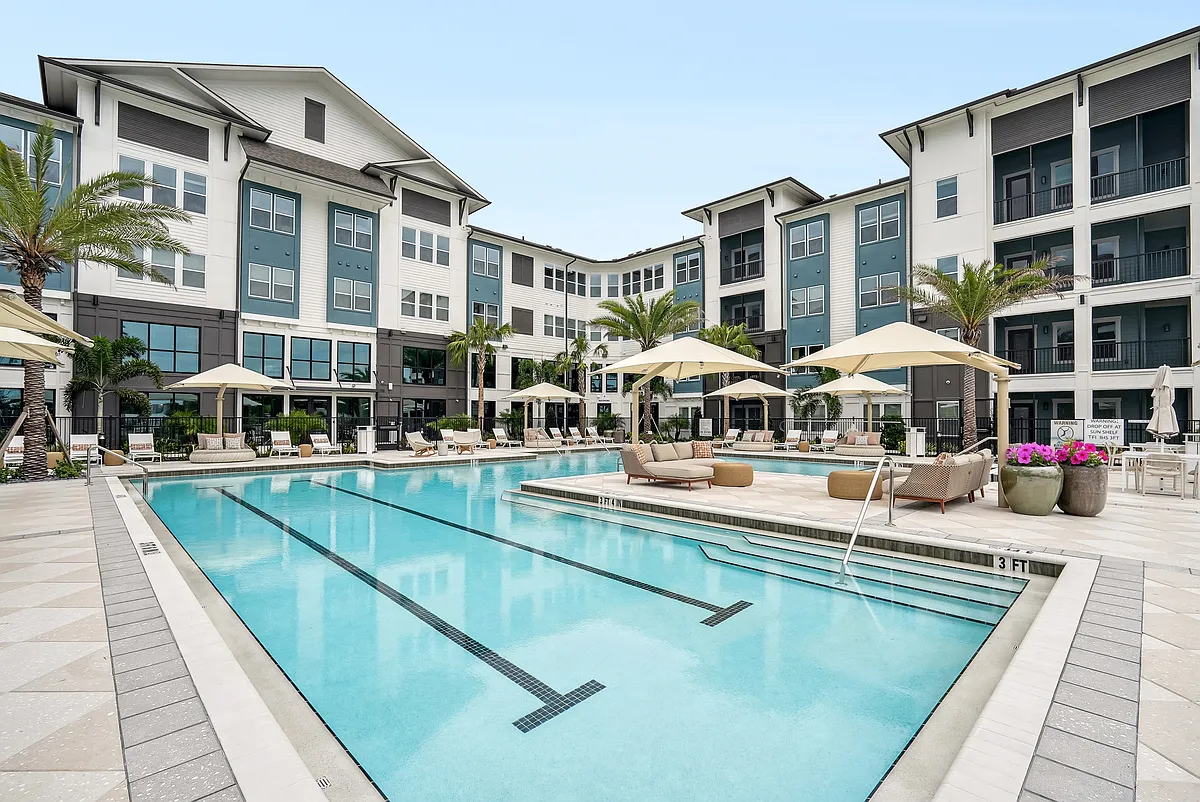 Resort-Style Pool with Sun Shelf and Grilling - Solay Cape Coral