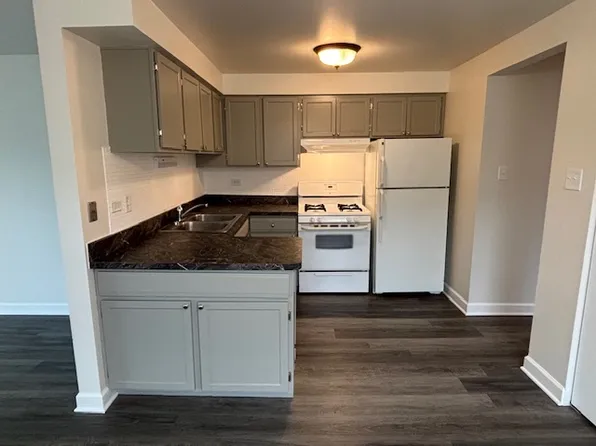 2127 W 176th Pl #3B, Lansing, IL 60438