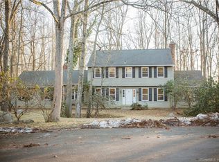 100 Arrowhead Dr, Guilford, CT 06437