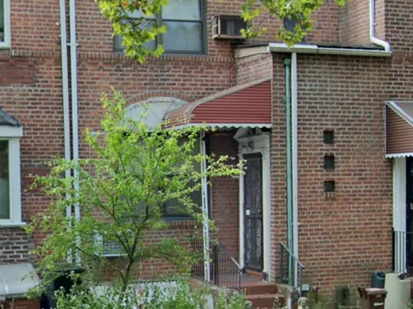 144-30 Jewel Avenue image 1 of 9