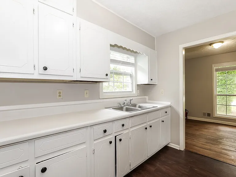 4436 Colony East Dr — Photo 10