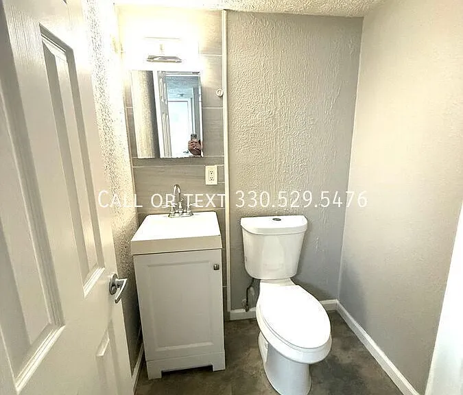 2868 Noble Rd #12 — Photo 7