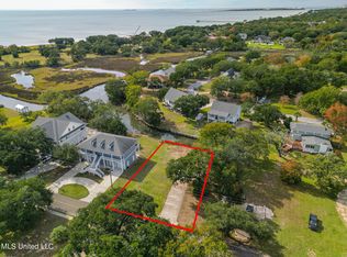 711 Martin St, Pascagoula, MS 39581
