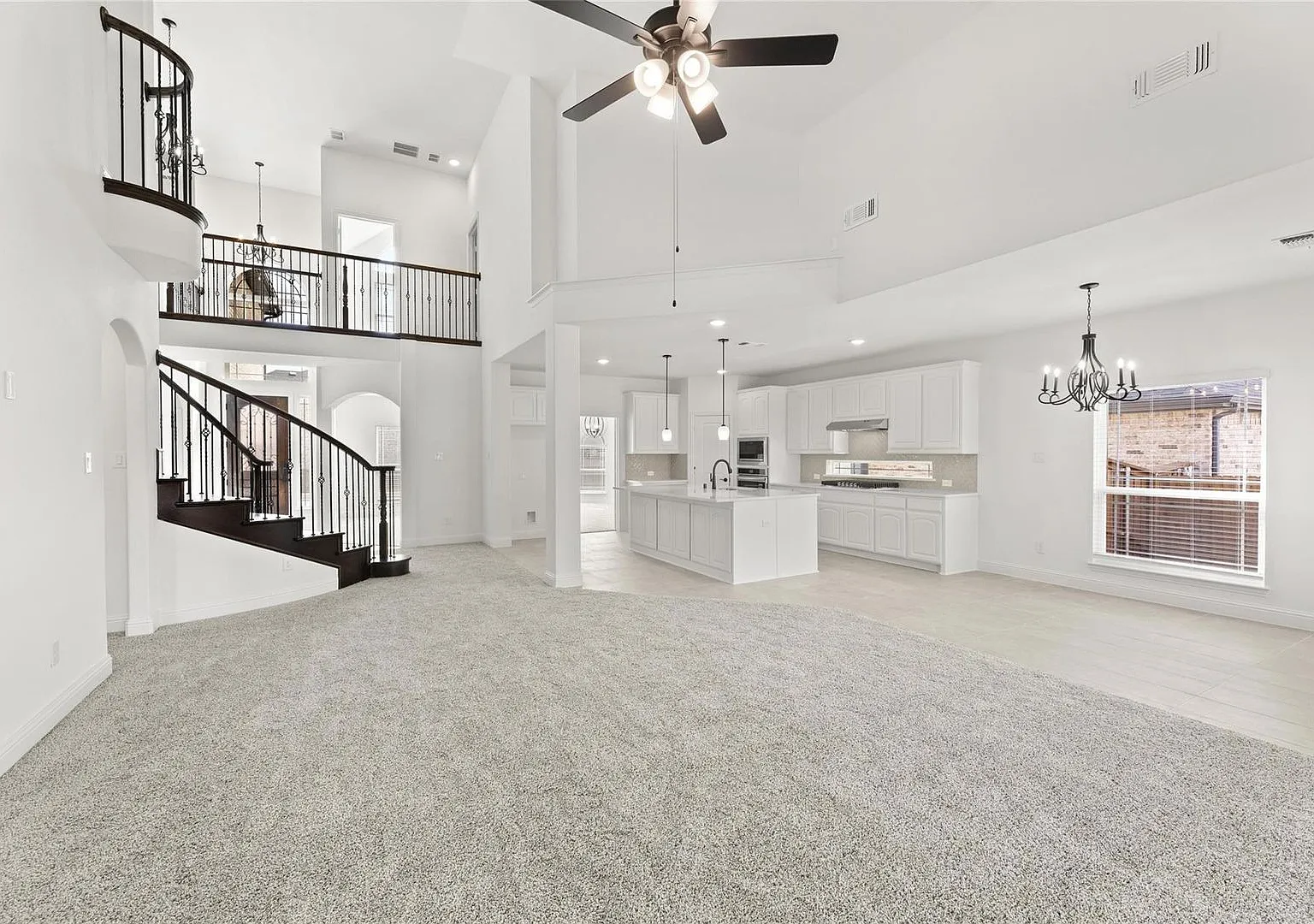 Luxury Castle-Style Home on Oversized Corner Lot — Photo 4
