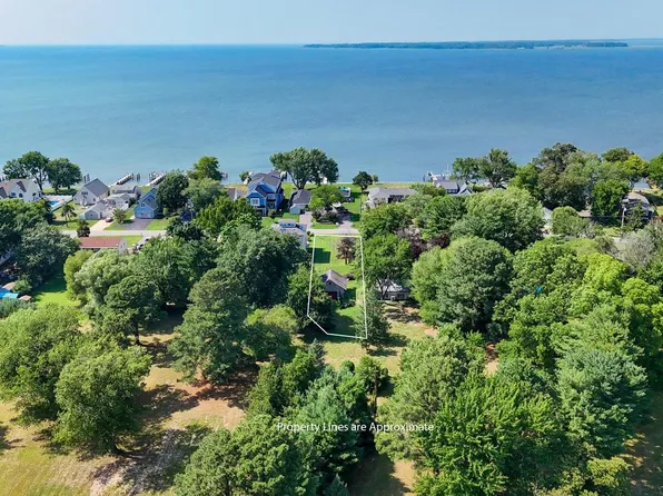 903 Chester River Dr, Grasonville, MD 21638