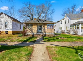 1055 S 4th Ave, Kankakee, IL 60901