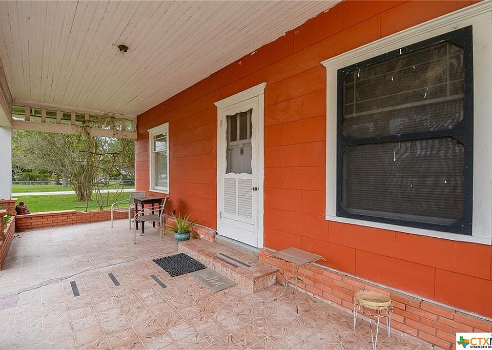 801 4th St, Palacios, TX 77465 Zillow