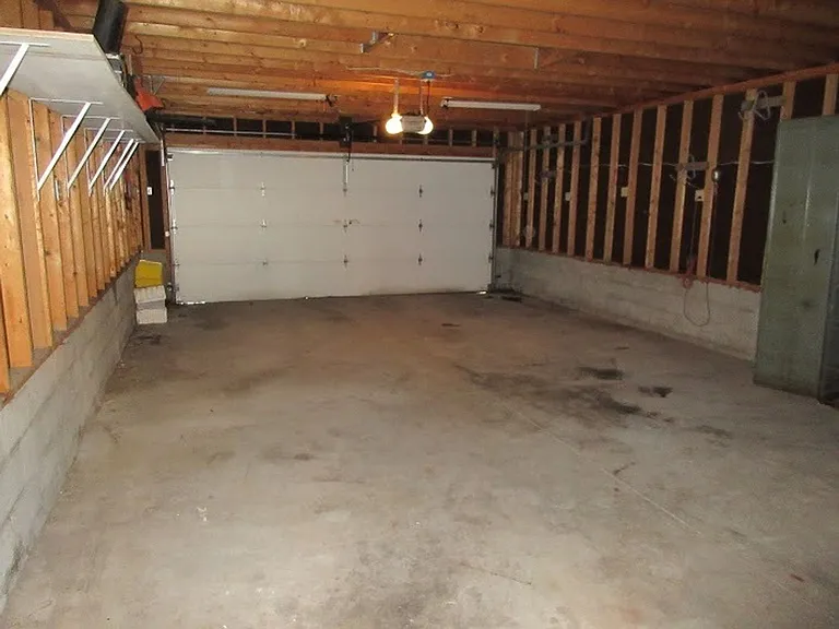 629 Dennison Ave — Photo 16