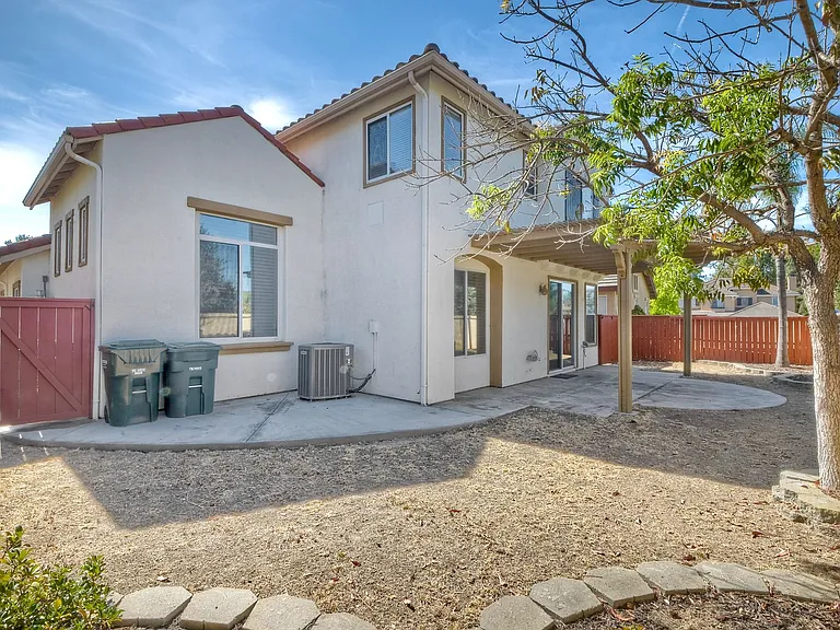 504 Peach Way #1 — Photo 31