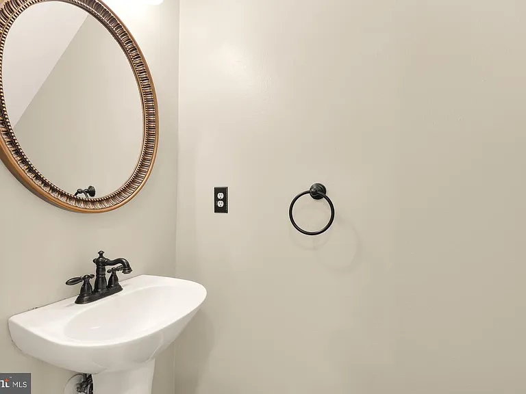 4284 Wheeled Caisson Sq — Photo 14