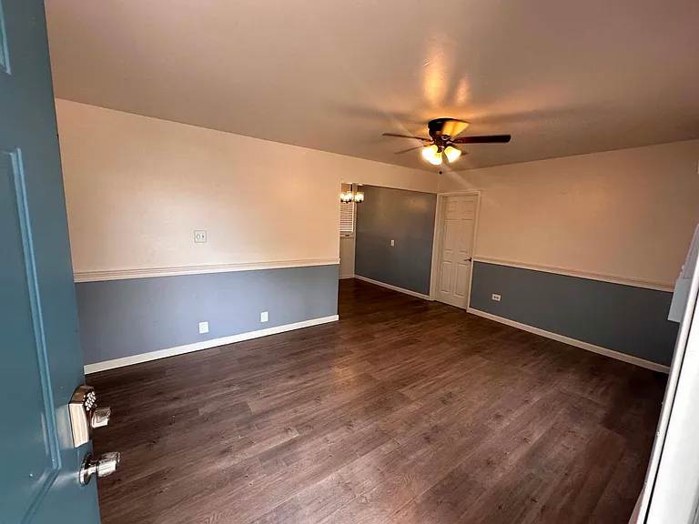 240 N Warner St — Photo 2