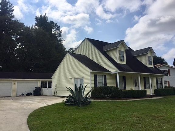 2nd image of 122 Trestlewood Dr