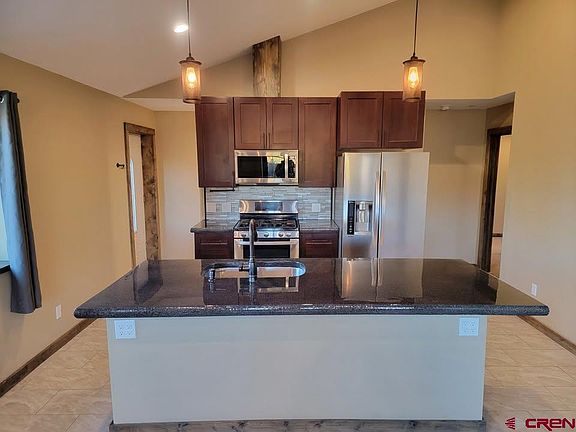 5th image of 725 W Arthur Avenue #A