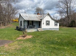 136 Swift Hollow Ln, Mountain City, TN 37683