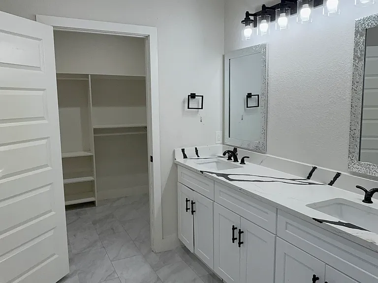 6189 Road 5503 — Photo 9