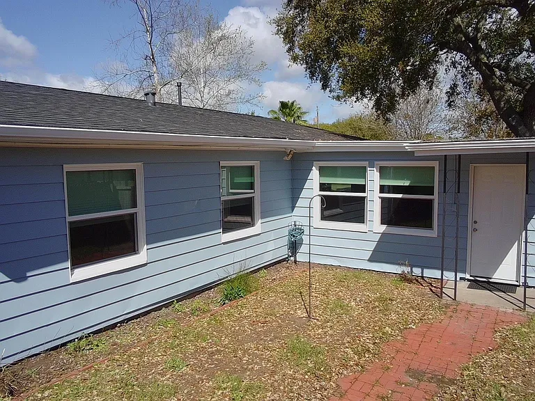 115 Marlin Ave — Photo 35