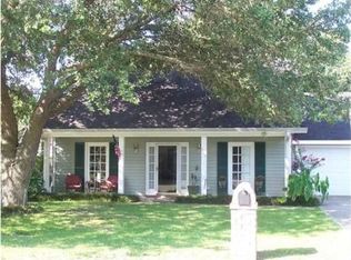 922 Rosedown Ln, Lafayette, LA 70503