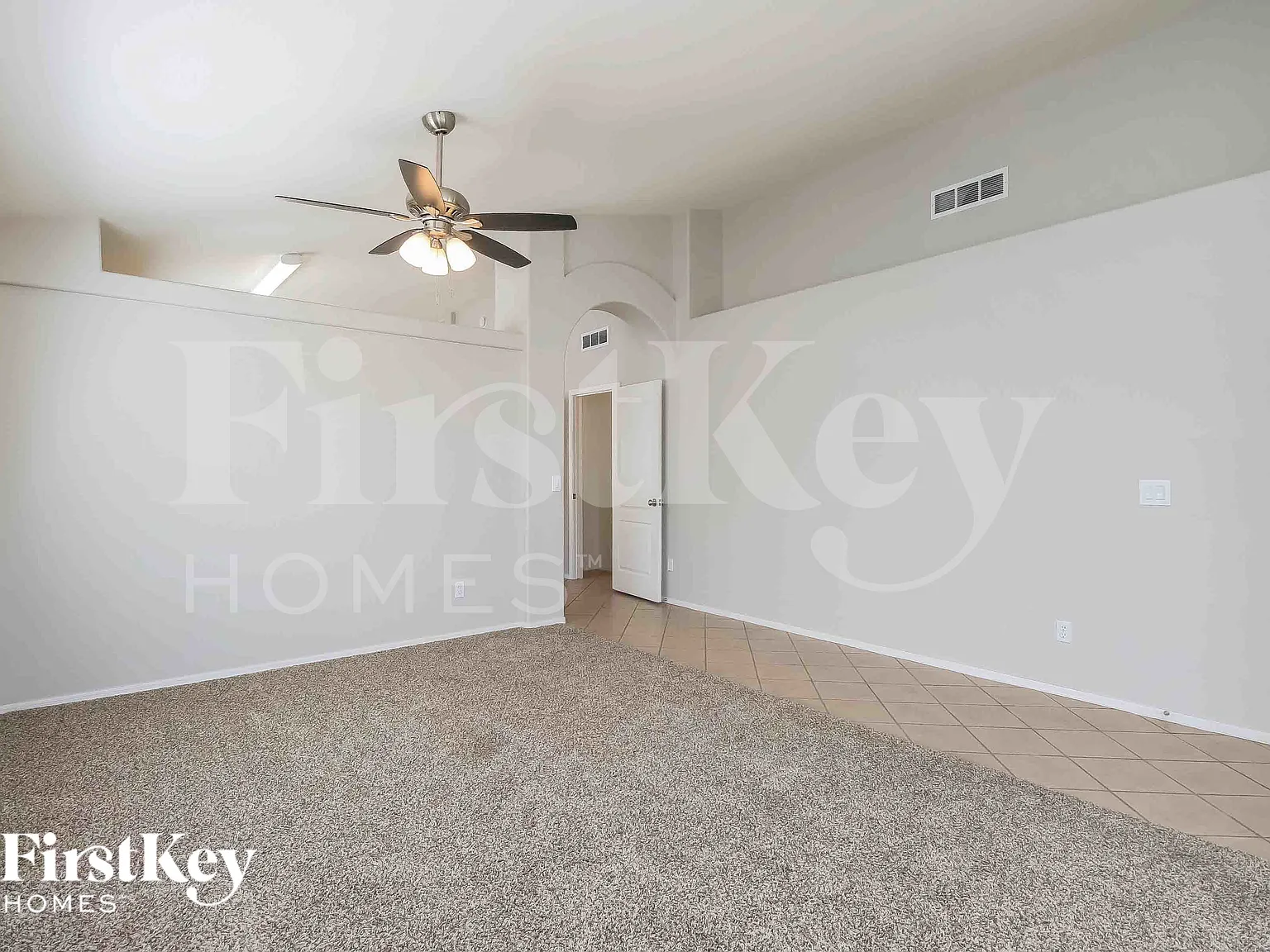 3 bed, 2.0 bath, 1612 sqft, $2,525 — Photo 3