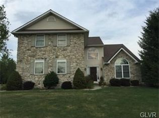 5509 Roberts Rd, Schnecksville, PA 18078