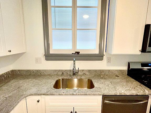 GRANITE & STAINLESS DISHWASHER_