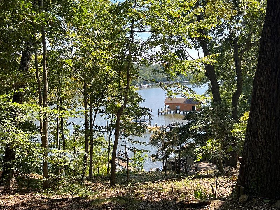 2nd image of 578 Pinewood Dr