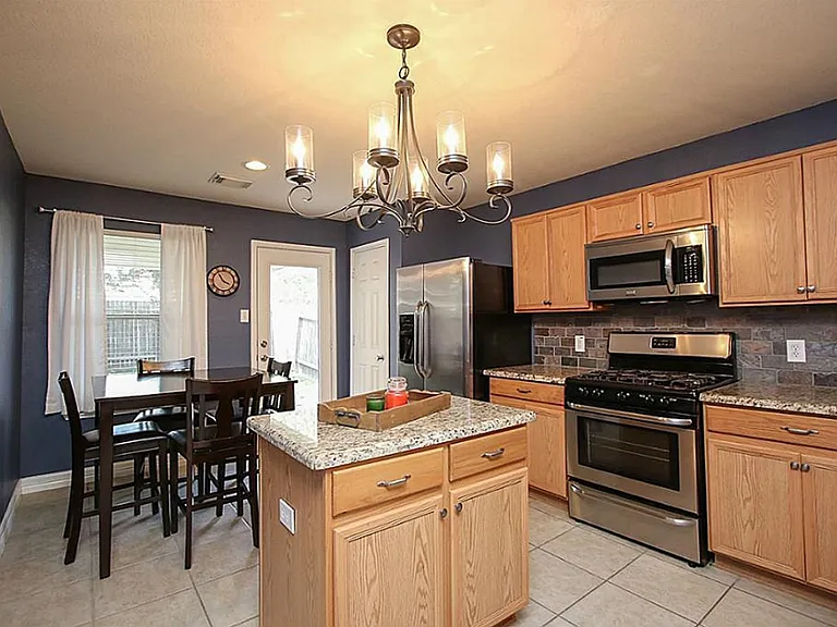 3603 Garrison Run Dr — Photo 4