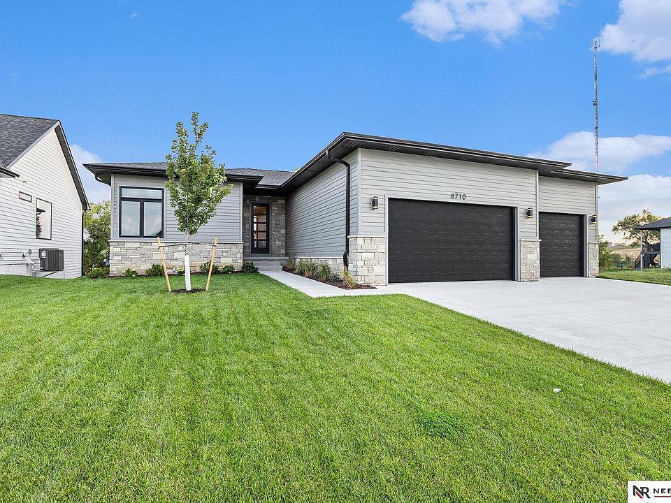 1st image of 8710 Dragonfly Ln