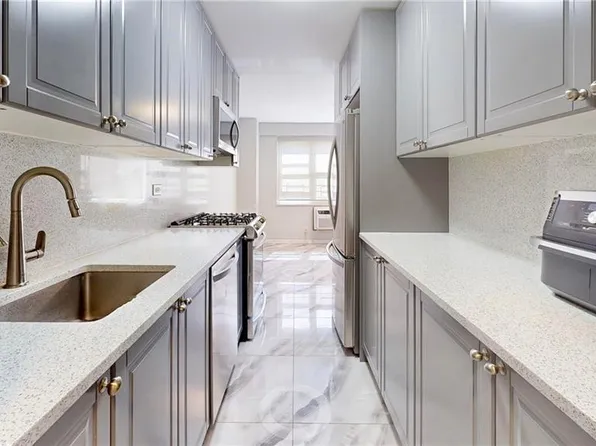 2829 W 5th St #3J, Brooklyn, NY 11224