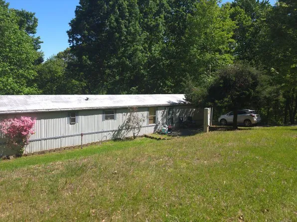 204 Bentwood Dr, Blue Ridge, VA 24064