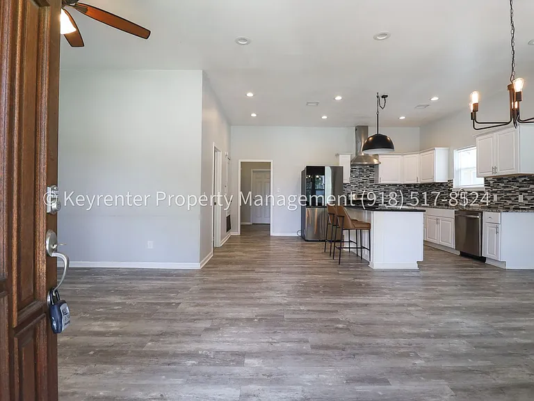 1324 N Cheyenne Ave — Photo 7