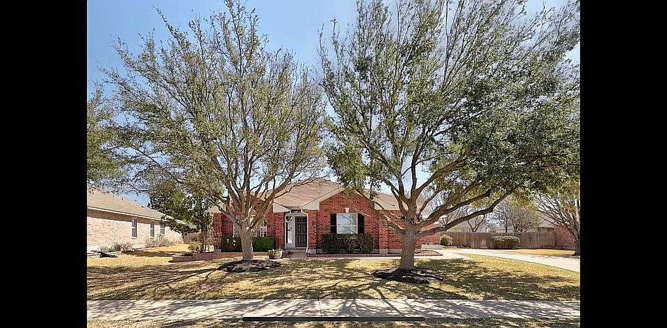 1st image of 712 Kingston Lacy Blvd