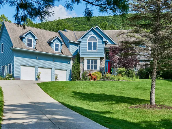 421 Swamp Rd, Richmond, MA 01254