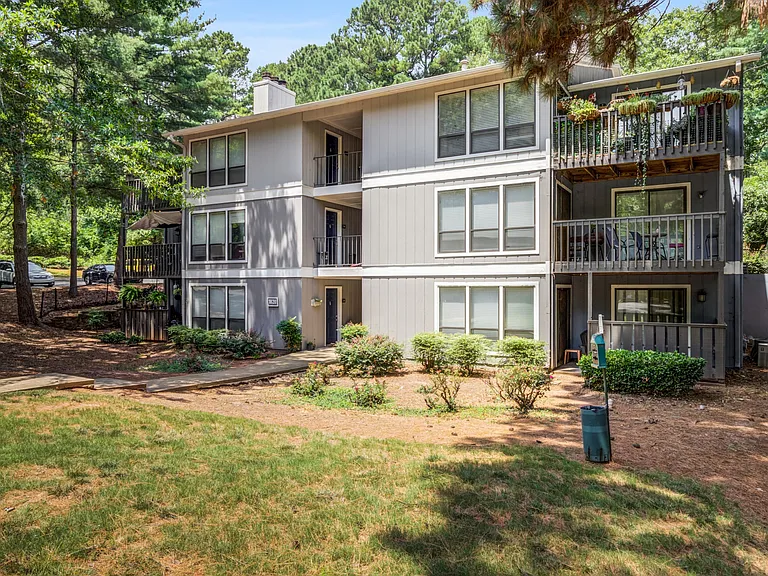 Remington Place — Photo 13
