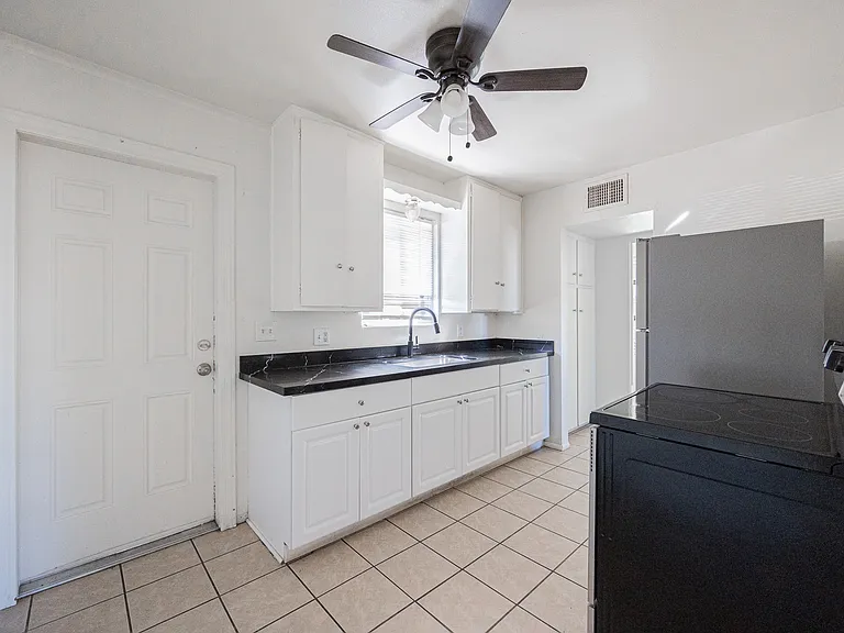 1915 N 26th Place, Phoenix Az — Photo 20