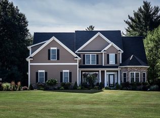 74 Pleasant St, Southampton, MA 01073