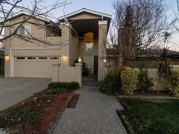 3rd image of 905 California St