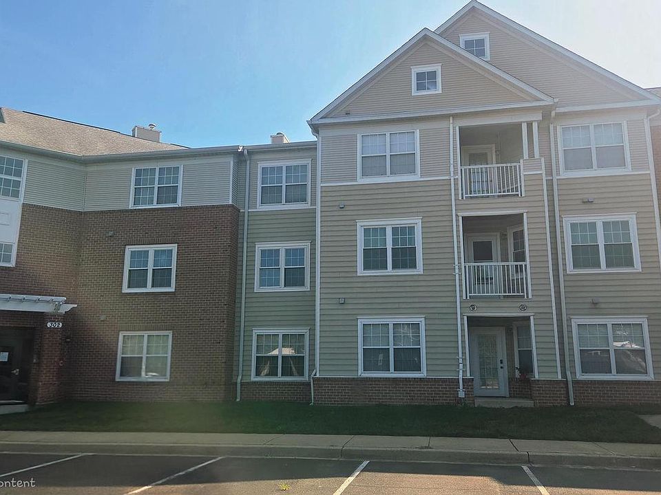 1st image of 302 Gatehouse Ln #302C