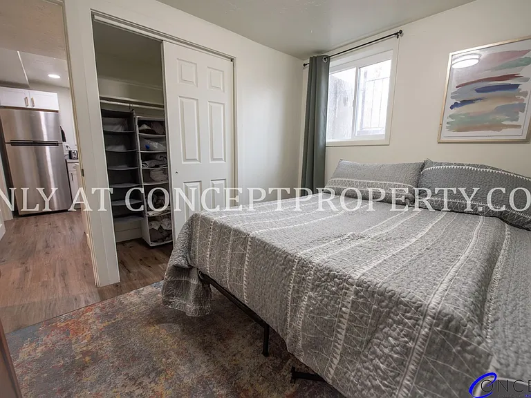 285 E Whitlock Ave — Photo 33