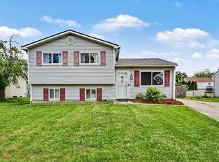 5888 Starcrest Dr, Galloway, OH 43119