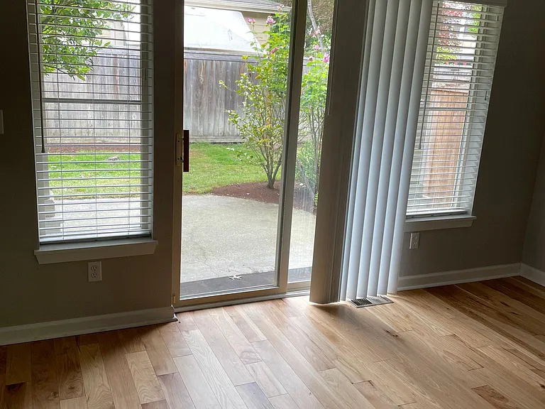 16150 NE 93rd Way #16150 — Photo 7