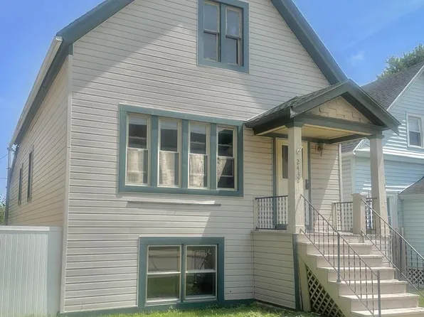 2432 South 15th STREET, Milwaukee, WI 53215