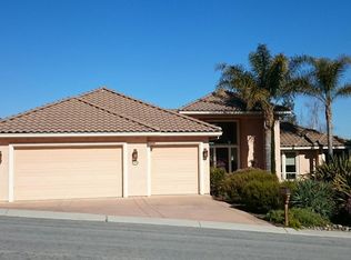 999 Oak Creek Dr, Hollister, CA