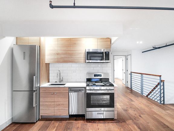 3rd image of 1187 Dean St #1