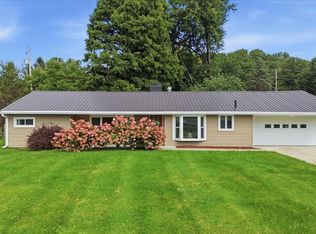 1346 Hillcrest Dr, Lexington, OH 44904