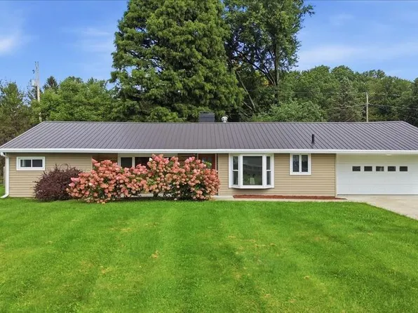 1346 Hillcrest Dr, Lexington, OH 44904