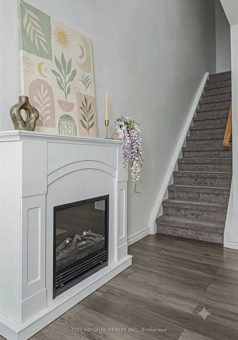 3 bed, $2,050 — Photo 4