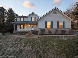 13477 Wingate Ln, Brighton, MI 48116