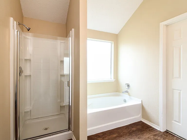 2024 Northridge Dr — Photo 9
